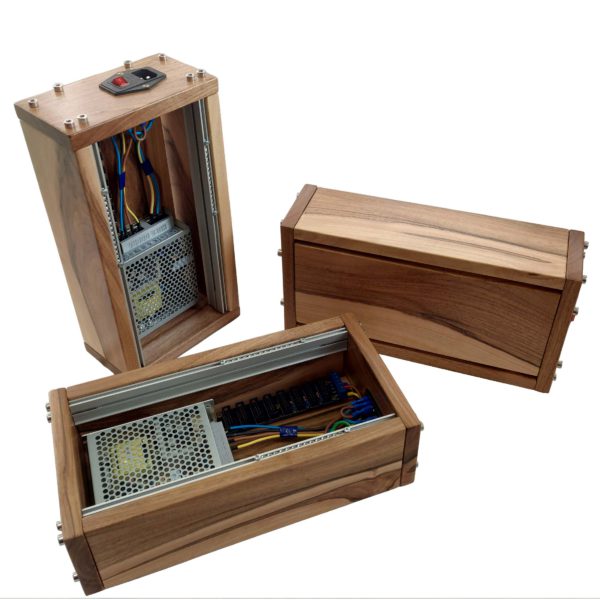 3U Luna eurorack case walnut