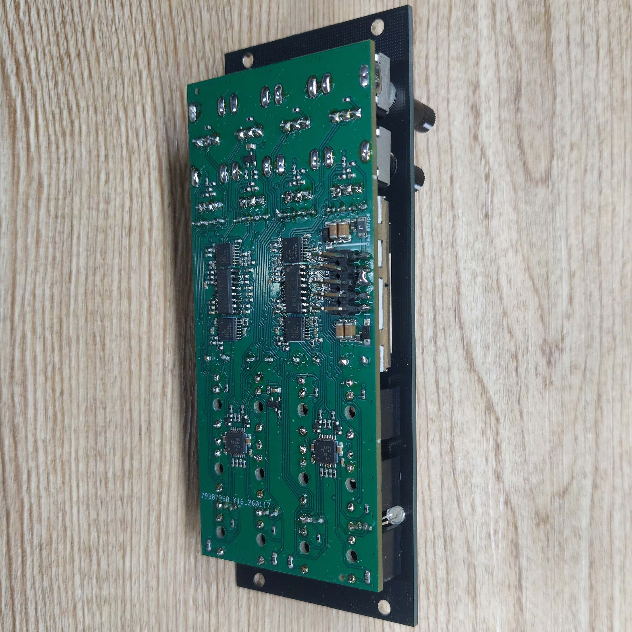 Shrouds V2 (Mutable Instruments Veils V2, 10HP clone)