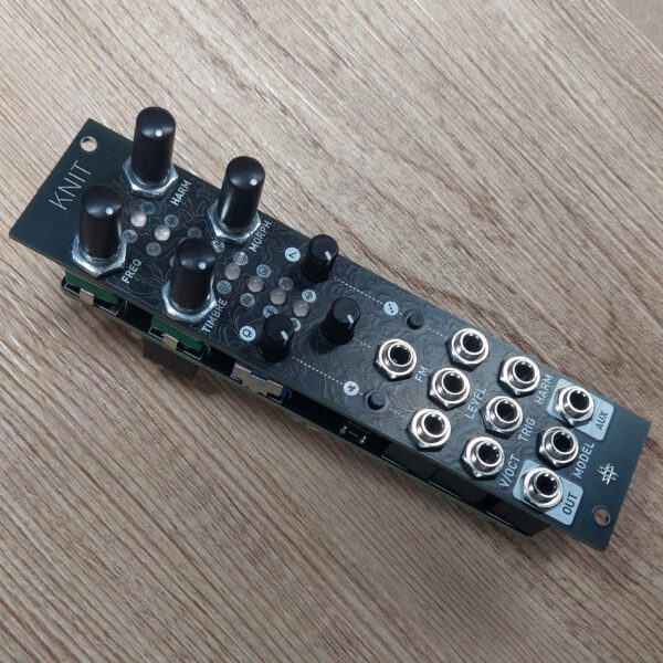Mutable Instruments Plaits Clone | Sylph Modular Knit - Eurorack